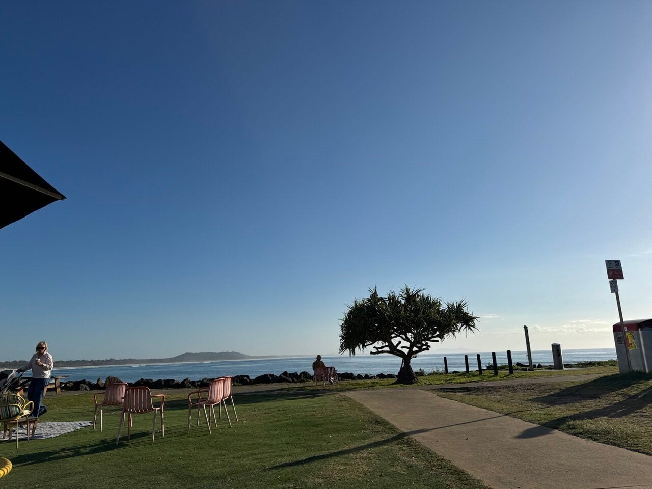 cloudless sky over ocean